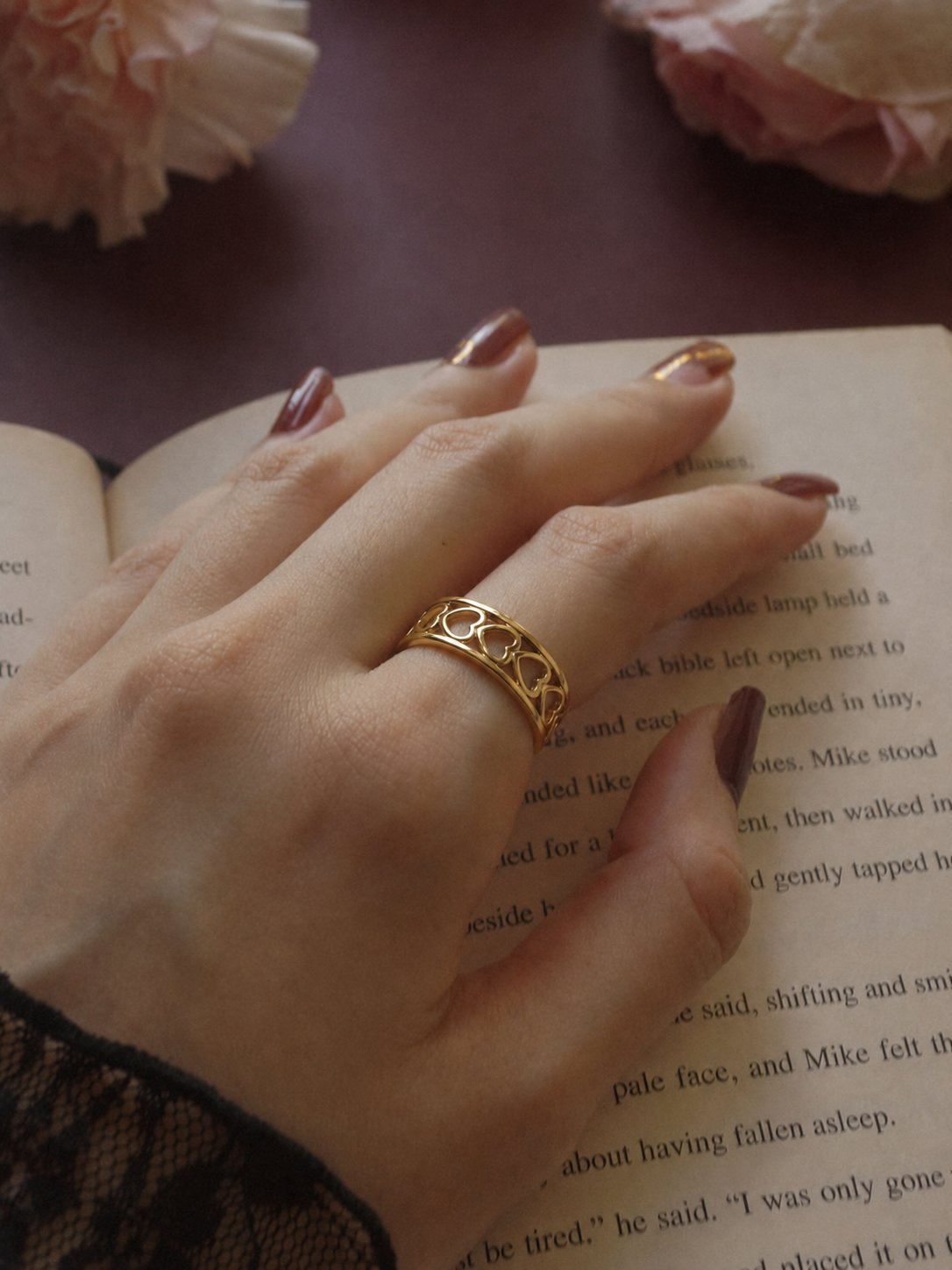 Intertwined Hearts Ring - Image 2