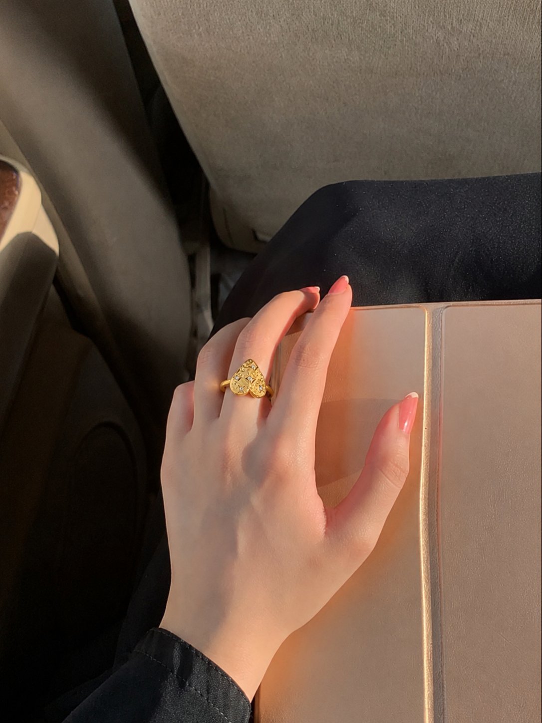 Radiant Heart Ring - Image 2