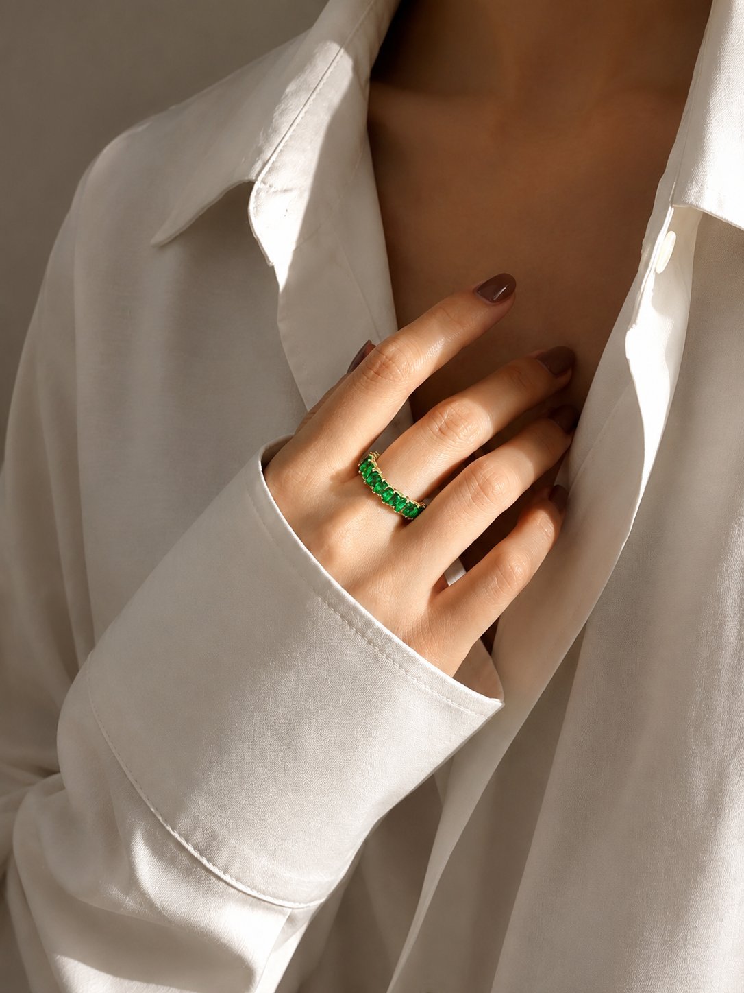 Emerald Reverie Ring - Image 7