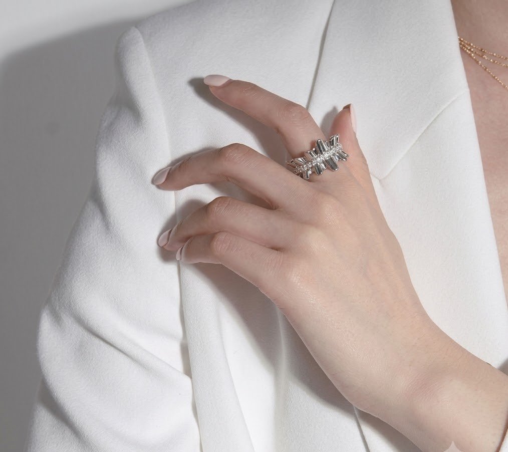 Argent Crown Ring - Image 4