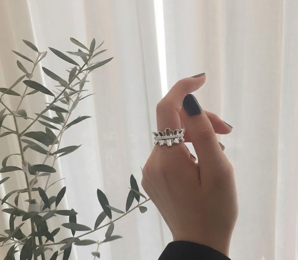 Argent Crown Ring - Image 6